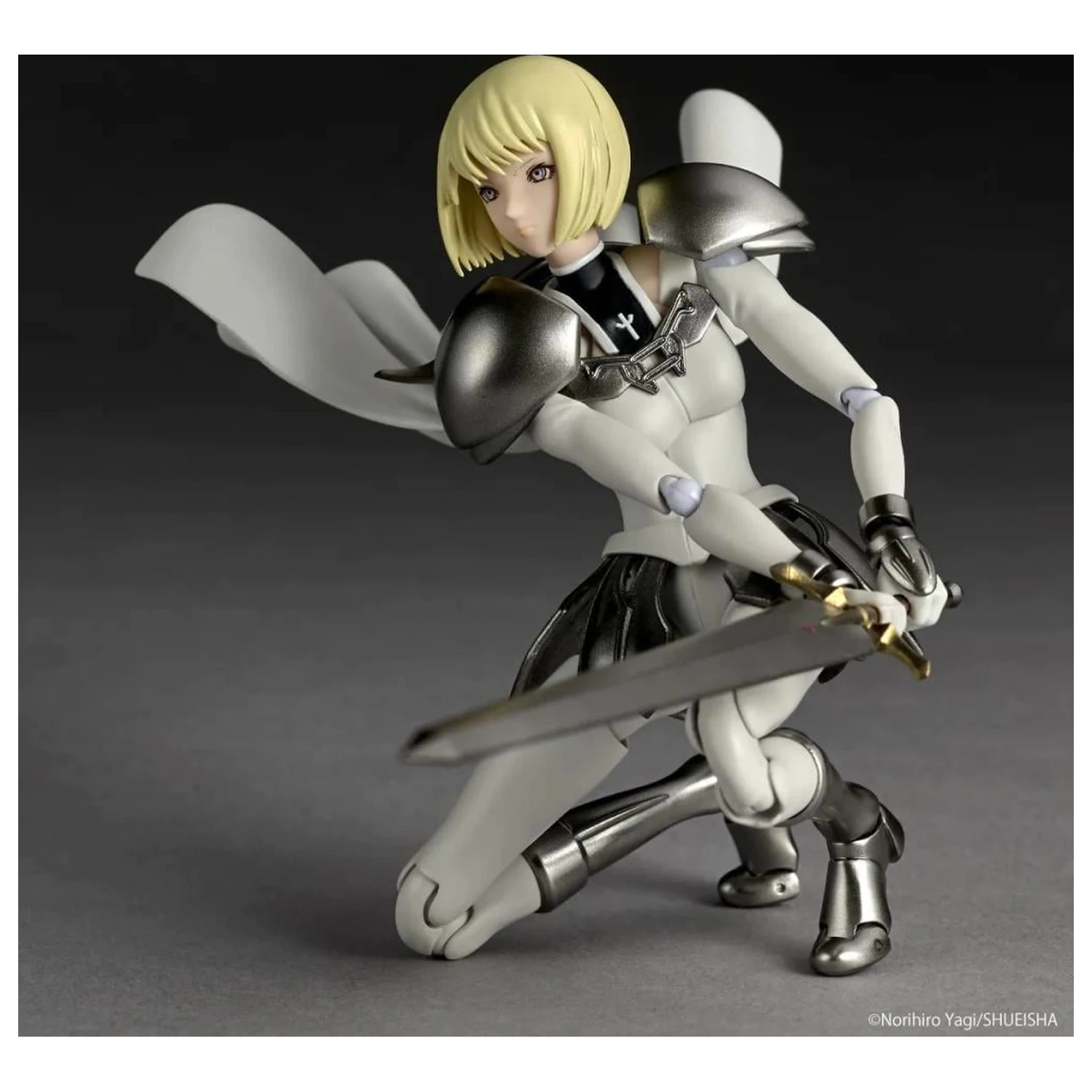 Claymore Clare figura Revoltech 15,5 cm fotografija proizvoda