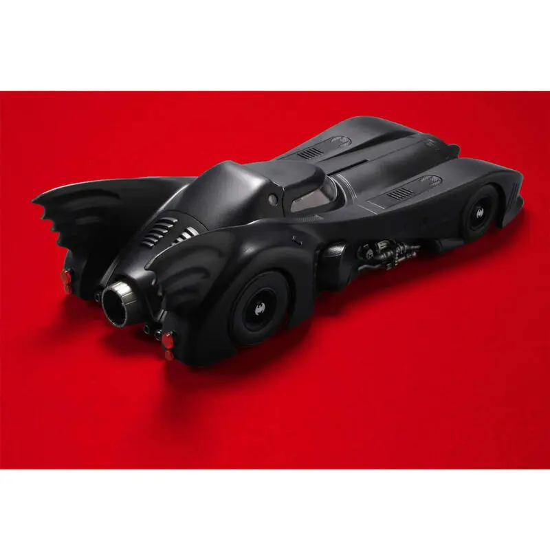 DC comics Batman Batmobile Car Model Kit figurice 1/35 fotografija proizvoda