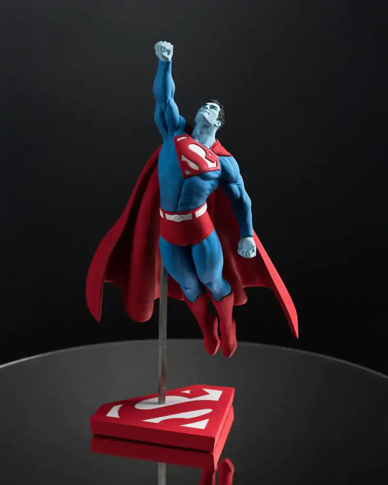 DC Direct kip 1/10 Superman crveni i plavi: Superman by Gary Frank Limited Edition 26 cm fotografija proizvoda