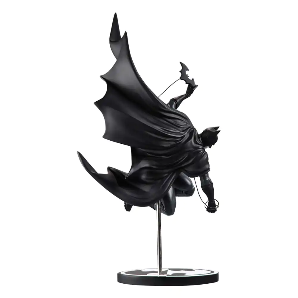 DC Direct Batman Black & White kip 1/10 Batman by Inhyuk Lee 25 cm fotografija proizvoda