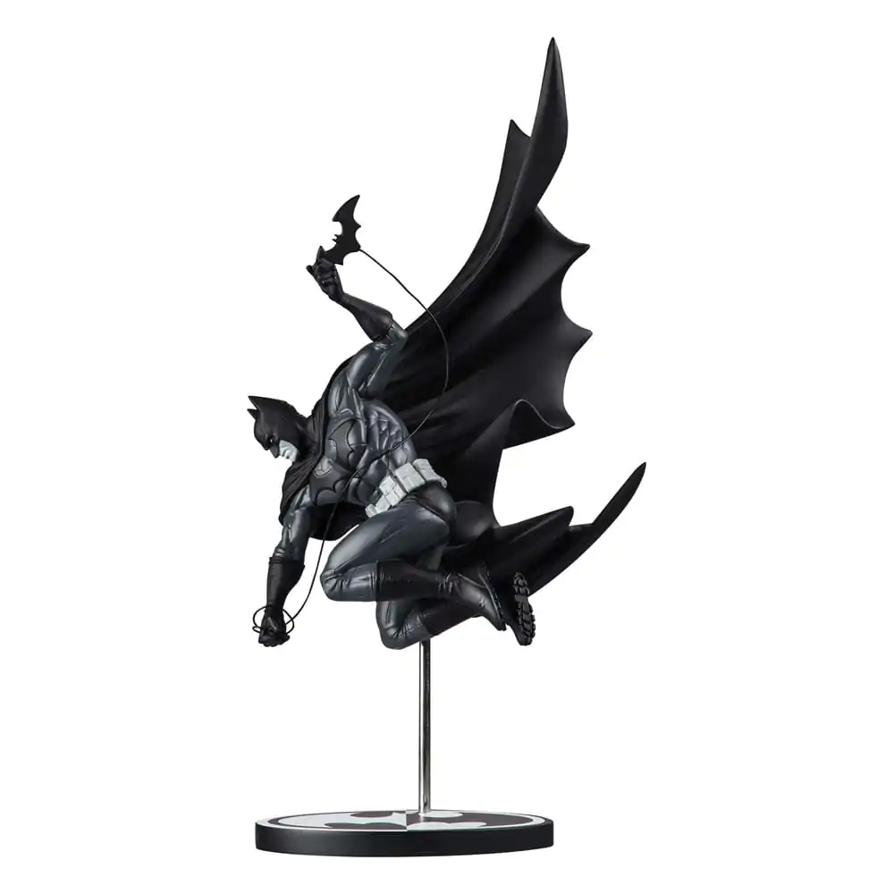 DC Direct Batman Black & White kip 1/10 Batman by Inhyuk Lee 25 cm fotografija proizvoda