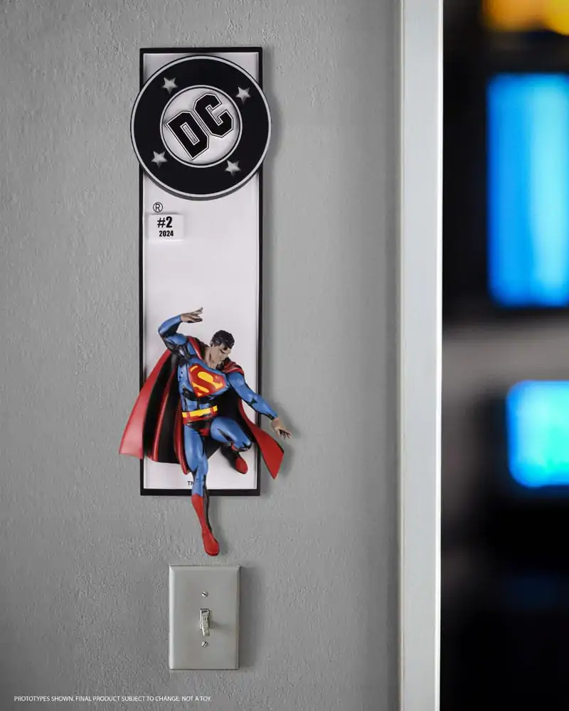 DC Direct Corner Box Kip 1/10 Superman Limited Edition 45 cm fotografija proizvoda