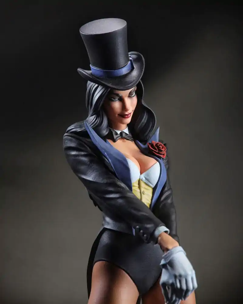 DC Direct DC Cover Girls Resin Kip Zatanna by J. Scott Campbell 23 cm fotografija proizvoda