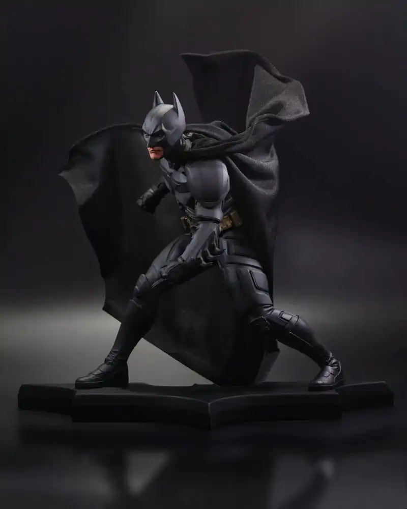 DC Direct Statua od smole DC Movie Statues Batman (The Dark Knight) 24 cm fotografija proizvoda