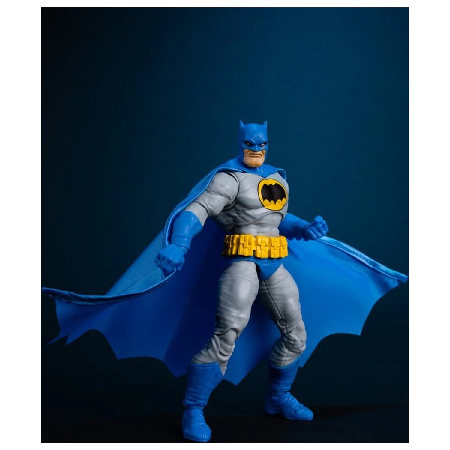 DC Multiverse Akcijska figura Batman (Dark Knight Returns) 18 cm fotografija proizvoda