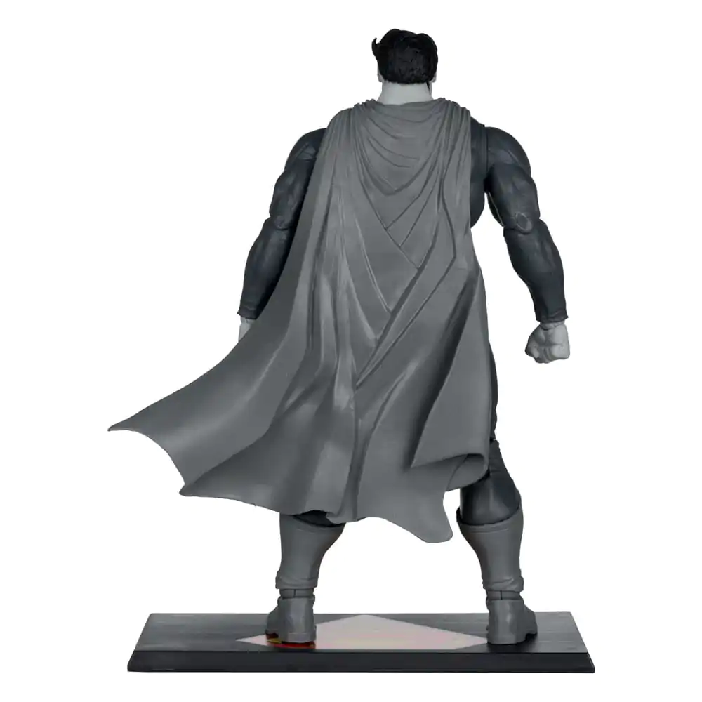 DC Multiverse Figura Supermana (The Dark Knight Returns) (Black & White Accent Edition) (Gold Label) 18 cm fotografija proizvoda