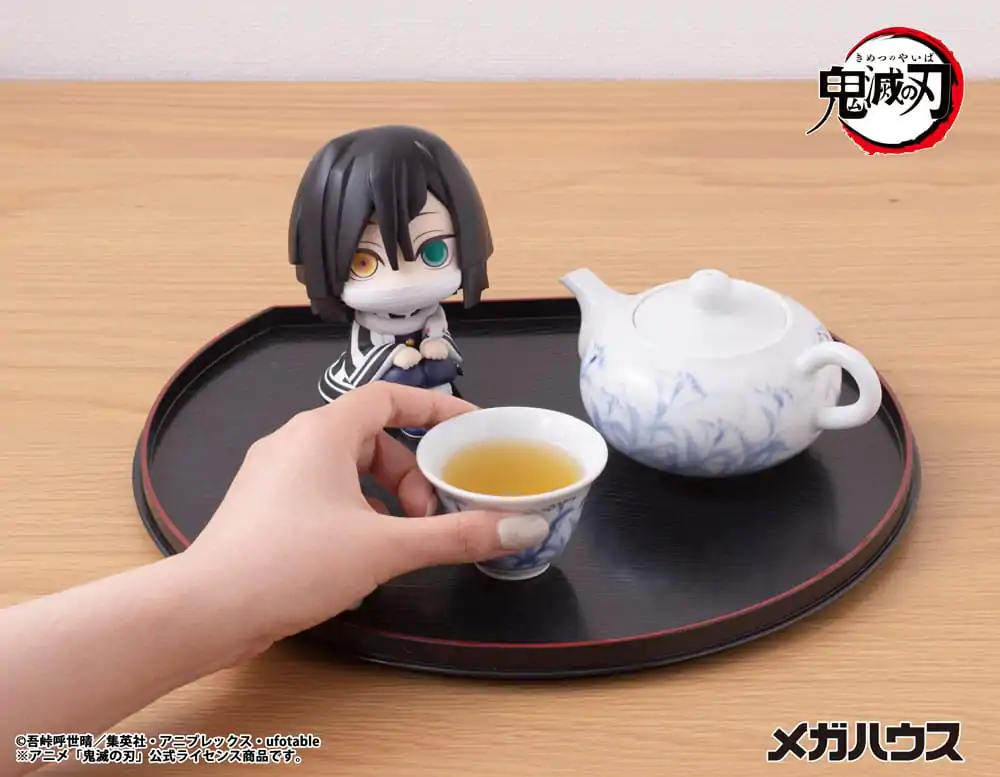 Demon Slayer Kimetsu no Yaiba Look Up PVC Kip Iguro Obanai 11 cm fotografija proizvoda