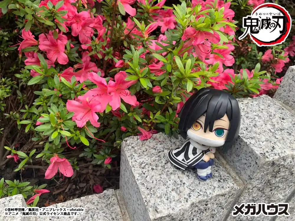 Demon Slayer Kimetsu no Yaiba Look Up PVC Kip Iguro Obanai 11 cm fotografija proizvoda