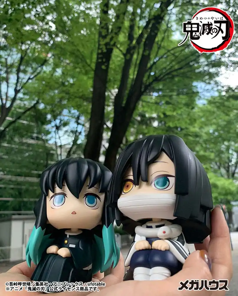 Demon Slayer Kimetsu no Yaiba Look Up PVC Kip Iguro Obanai 11 cm fotografija proizvoda