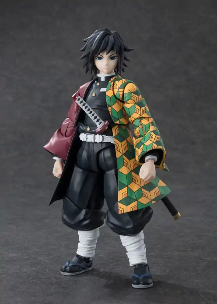 Demon Slayer: Kimetsu no Yaiba S.H. Figuarts akcijska figura Giyu Tomioka 15 cm fotografija proizvoda