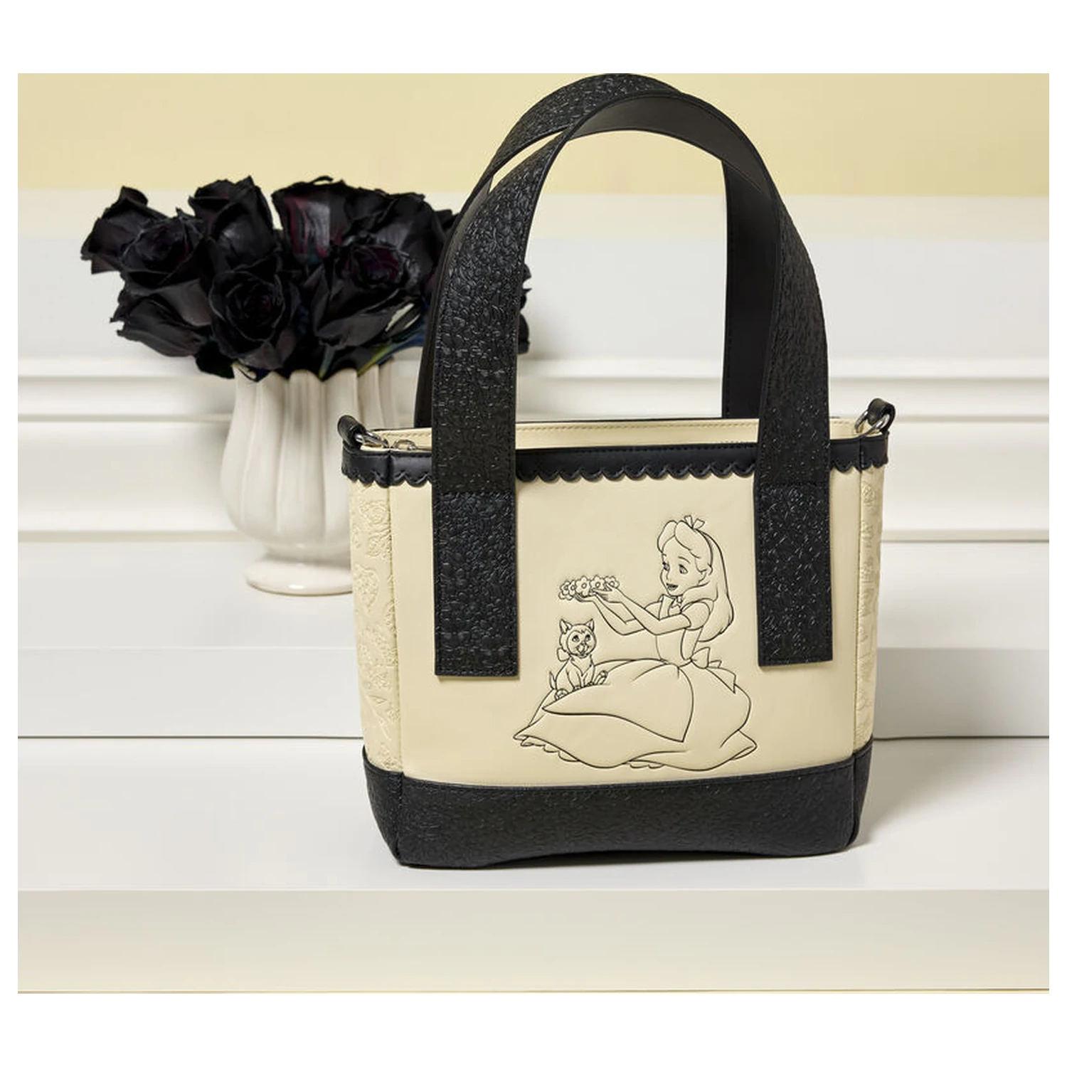Disney Alice in Wonderland mini torbica za nošenje preko tijela fotografija proizvoda