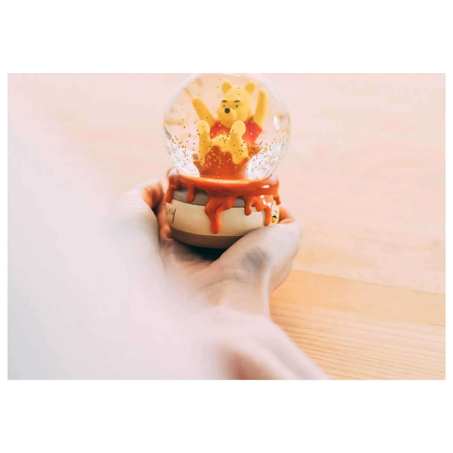 Disney Winnie the Pooh snježna kugla 10 cm fotografija proizvoda