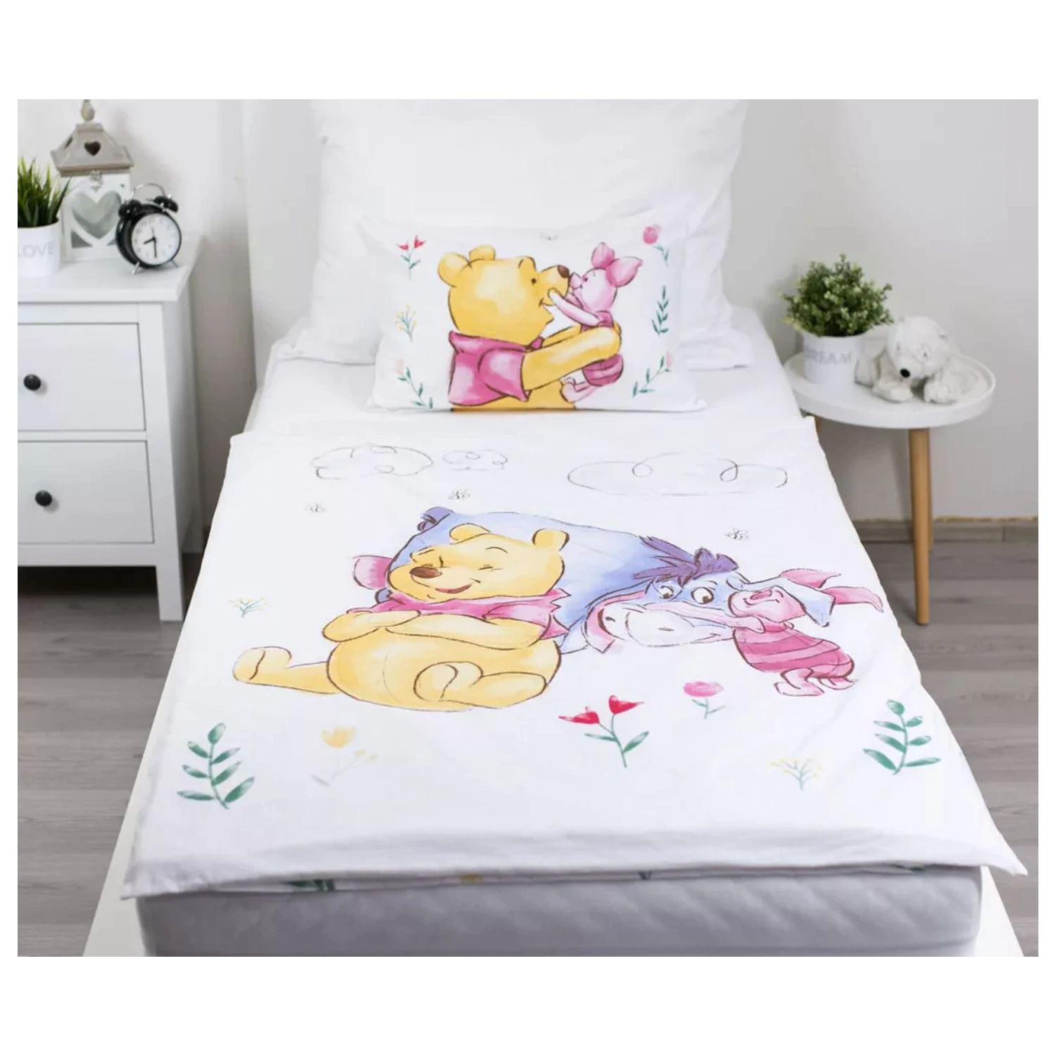 Disney Winnie the Pooh Pooh Hugs dječja posteljina za malu djecu fotografija proizvoda