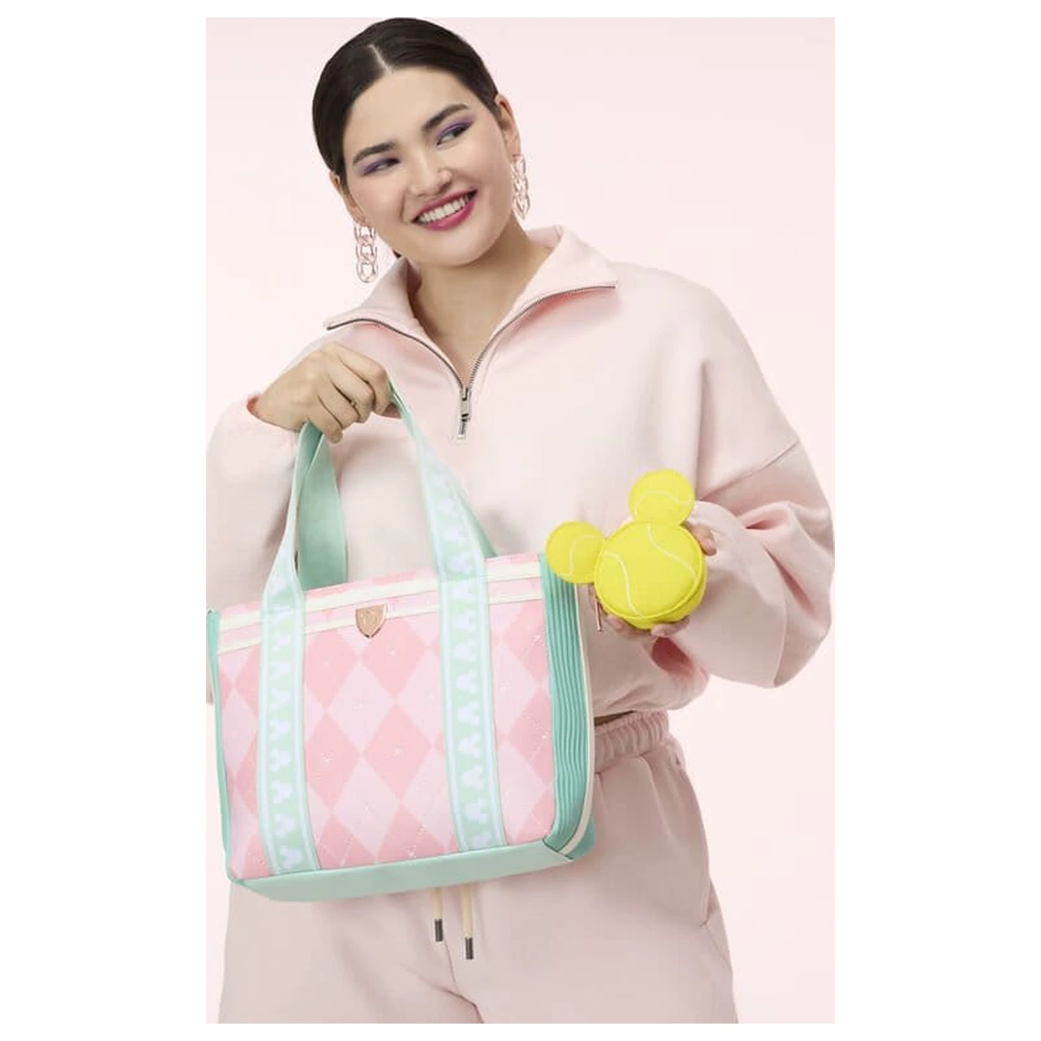 Disney by Loungefly Torba preko tijela s novčanikom Mickey&Friends Tennis fotografija proizvoda