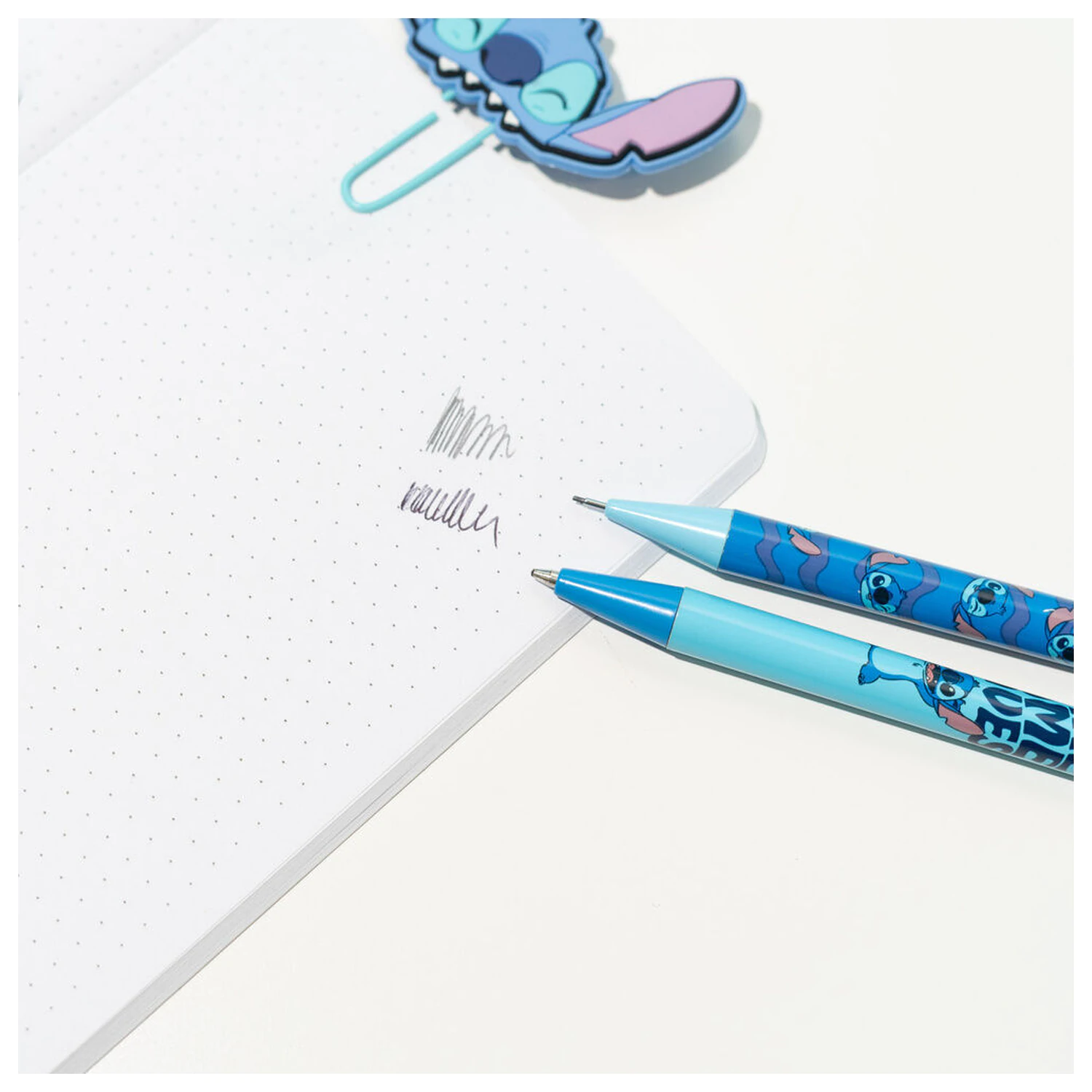Disney Stitch set olovaka, kemijske olovke i akrilnog stalka fotografija proizvoda