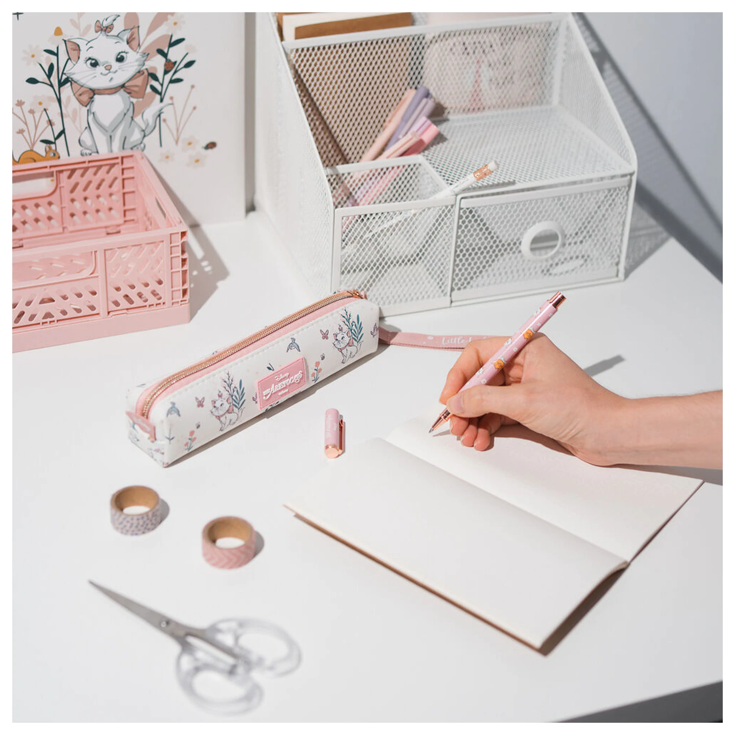 Disney The Aristocats Bonjour Marie Set pernica + kemijska olovka + olovka fotografija proizvoda