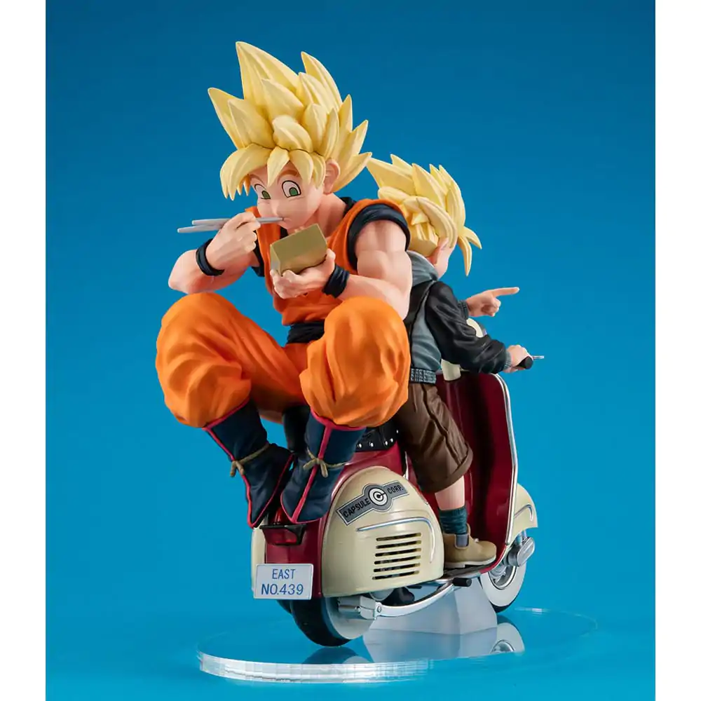 Dragonball Z 05 Desktop Real McCoy PVC Diorama Super Saiyan Son Goku & Super Saiyan Son Gohan & Motorbike 16 cmDragonball Z 05 Desktop Real McCoy PVC Diorama Super Saiyan Son Goku & Super Saiyan Son Gohan & Motorbike 16 cm fotografija proizvoda