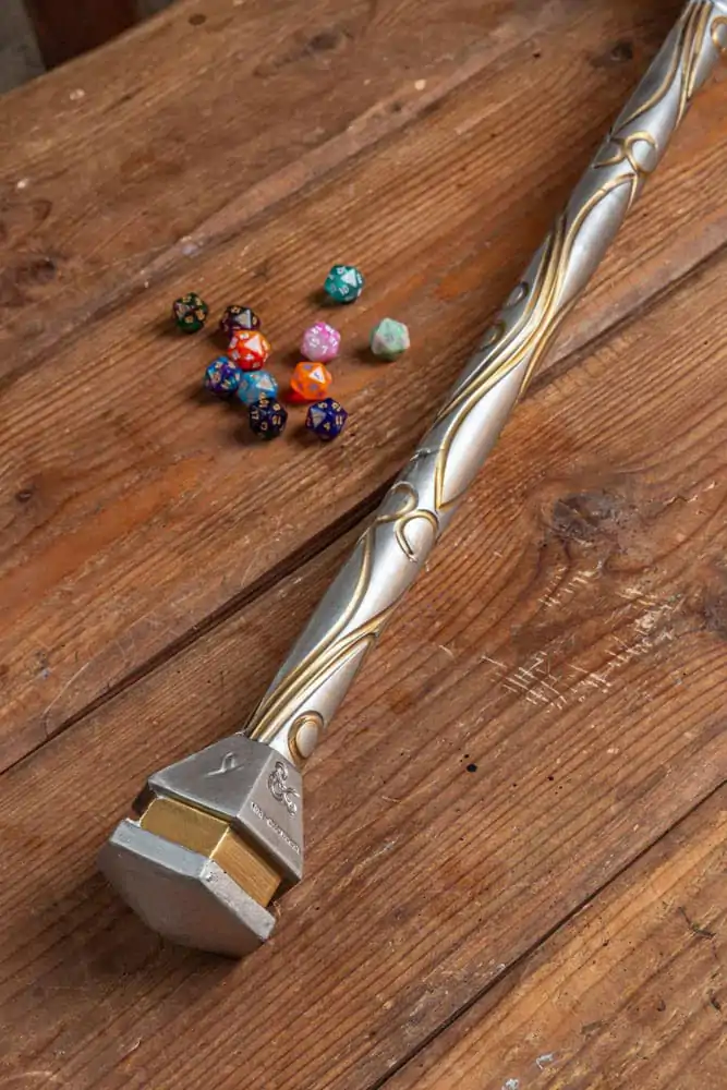 Dungeons & Dragons Pjenasti Buzdovan Svećenik 90 cm fotografija proizvoda