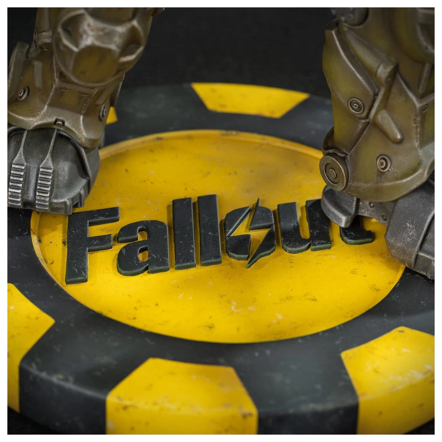 Fallout (Amazon) PVC figura NCR Power Armor 25 cm fotografija proizvoda