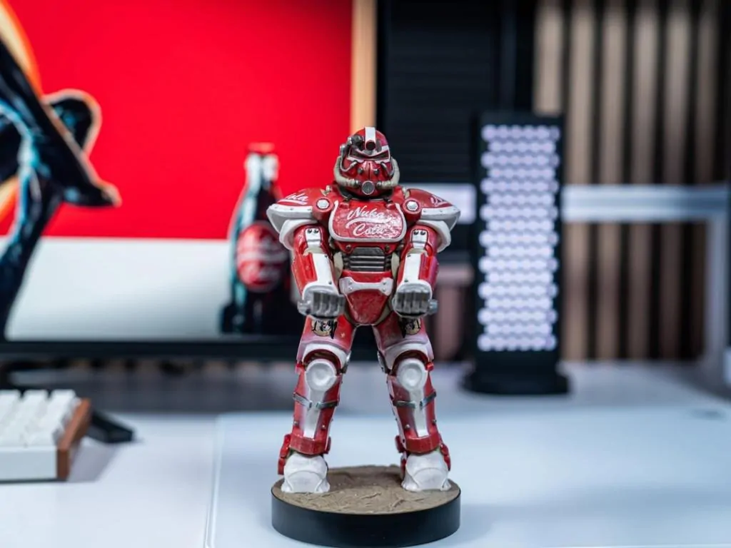 Fallout Nuka Cola Power Armour Cable Guys držač za kontroler i stalak za mobitel fotografija proizvoda