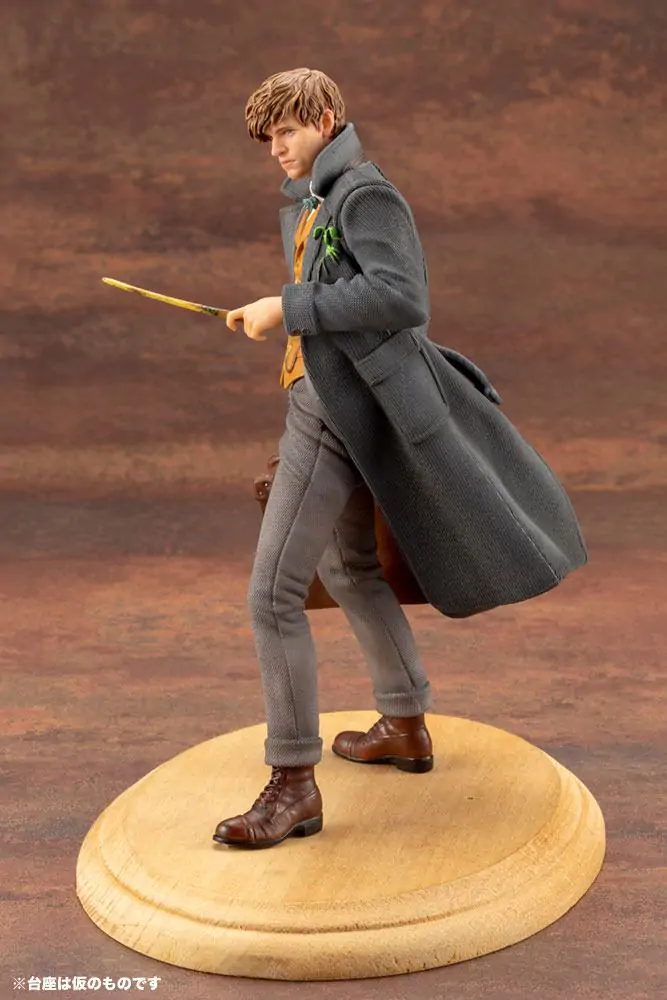 Fantastic Beasts 2 ARTFX+ PVC Statua 1/10 Newt Scamander 18 cm fotografija proizvoda