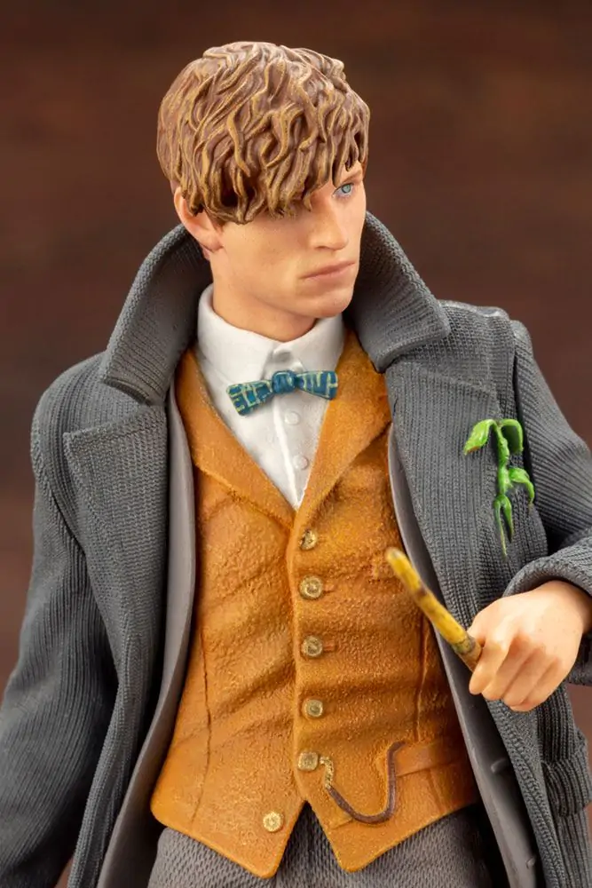 Fantastic Beasts 2 ARTFX+ PVC Statua 1/10 Newt Scamander 18 cm fotografija proizvoda