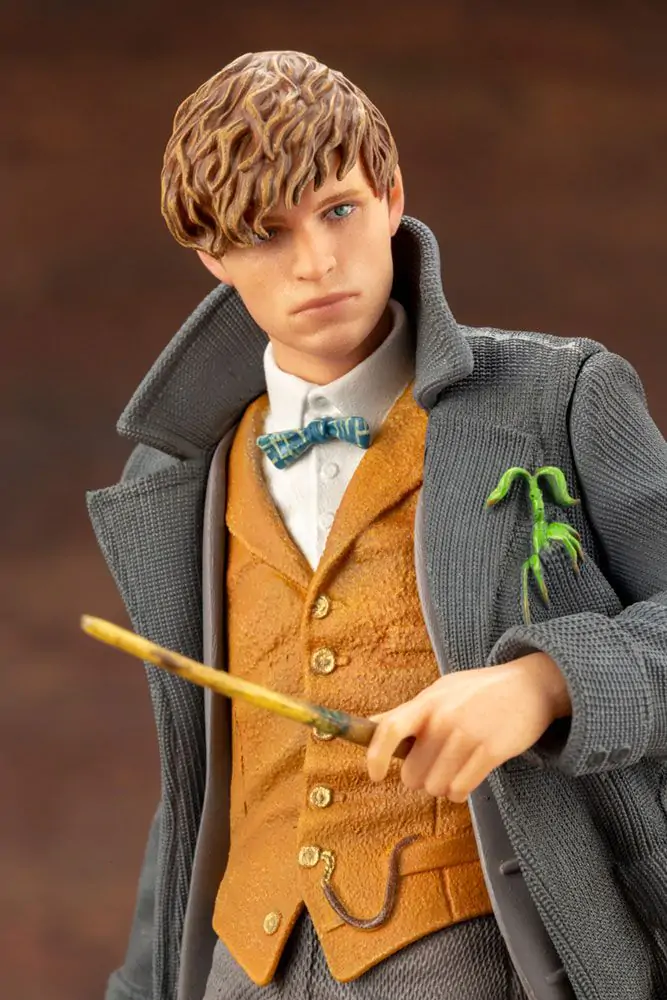Fantastic Beasts 2 ARTFX+ PVC Statua 1/10 Newt Scamander 18 cm fotografija proizvoda