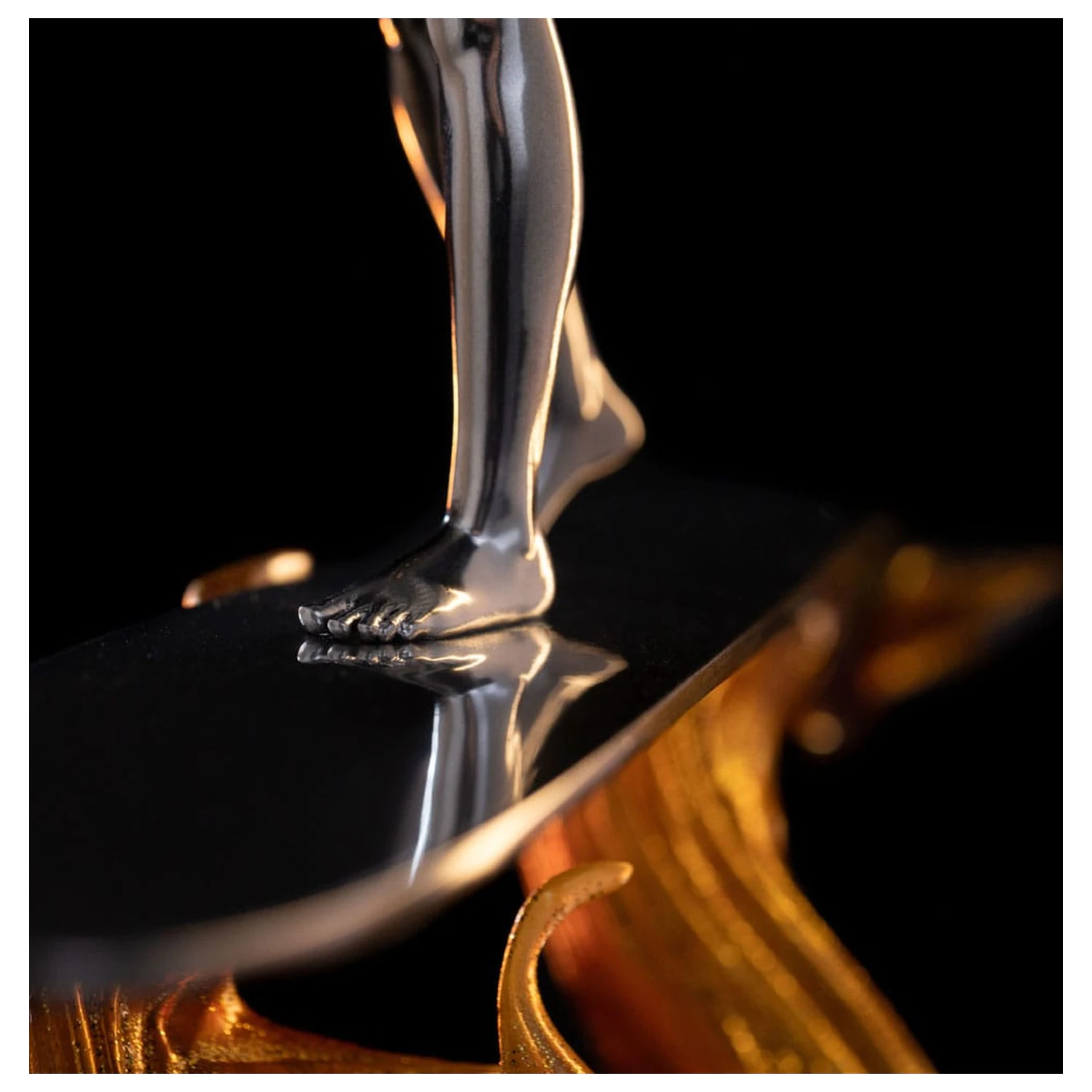 Fantastic Four Art Scale statua 1/10 Silver Surfer 27 cm fotografija proizvoda