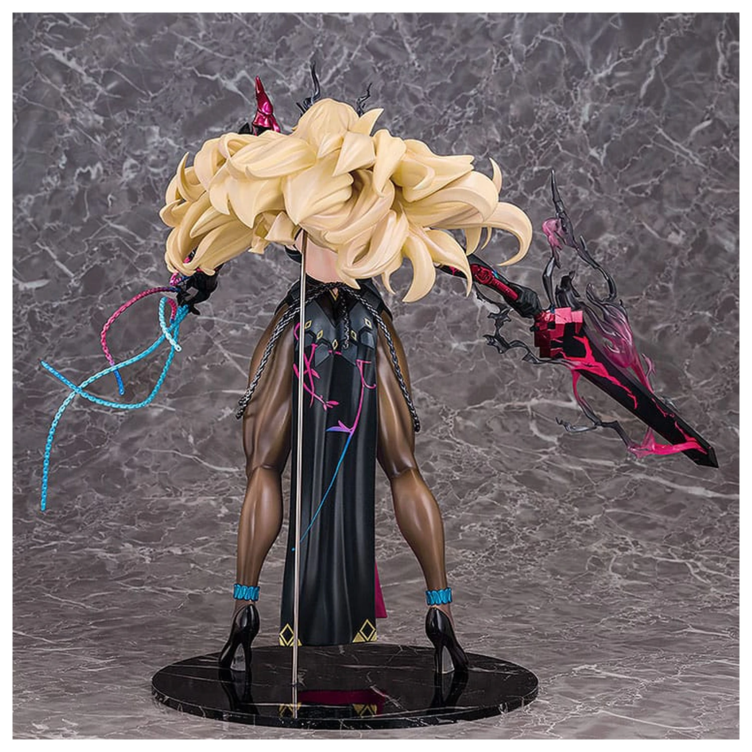 Fate/Grand Order PVC kip 1/7 Saber/Barghest 32 cm fotografija proizvoda