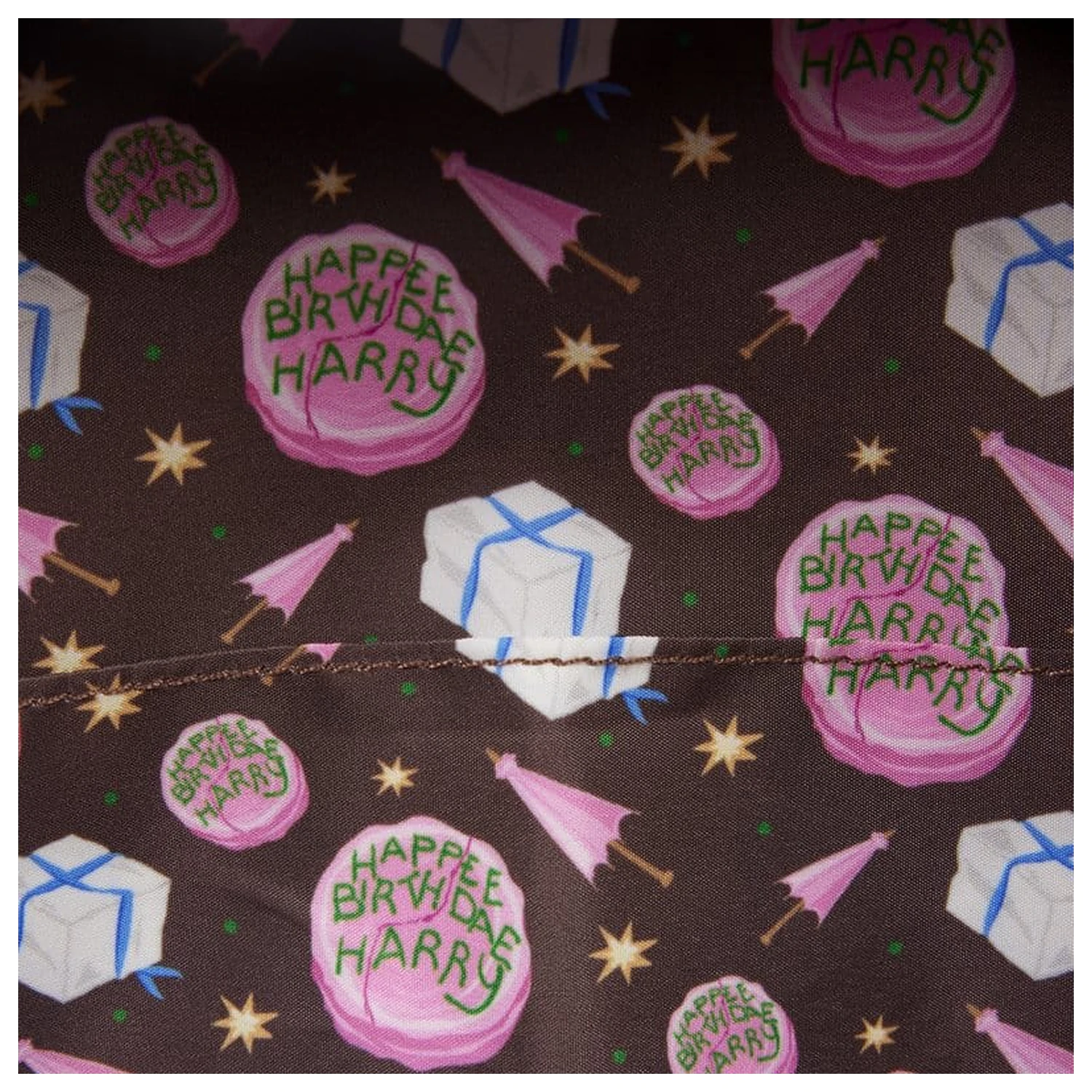 Harry Potter by Loungefly torba preko tijela Birthday Cake fotografija proizvoda