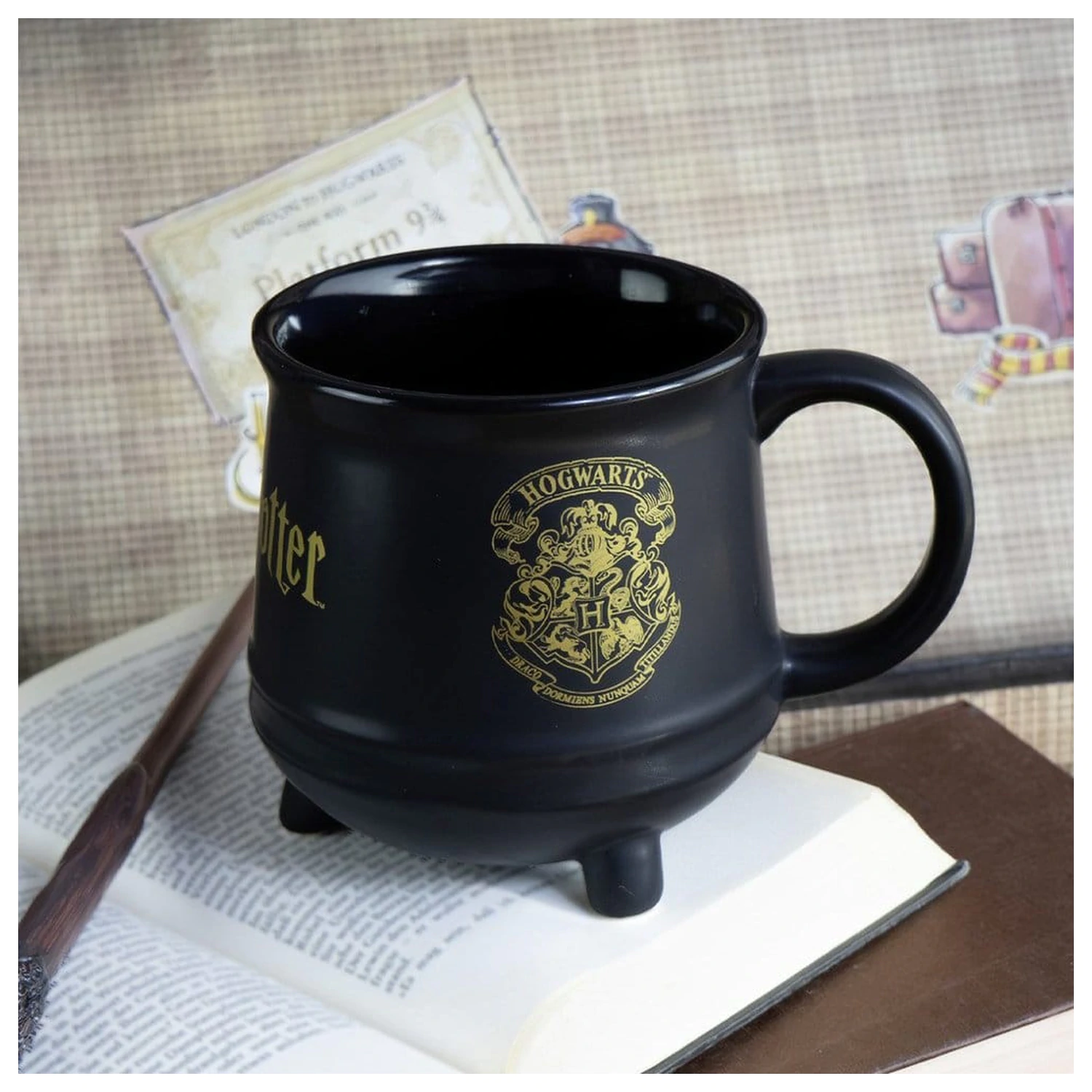 Harry Potter Šalica Hogwarts Crest Cauldron Dizajn 560ml fotografija proizvoda
