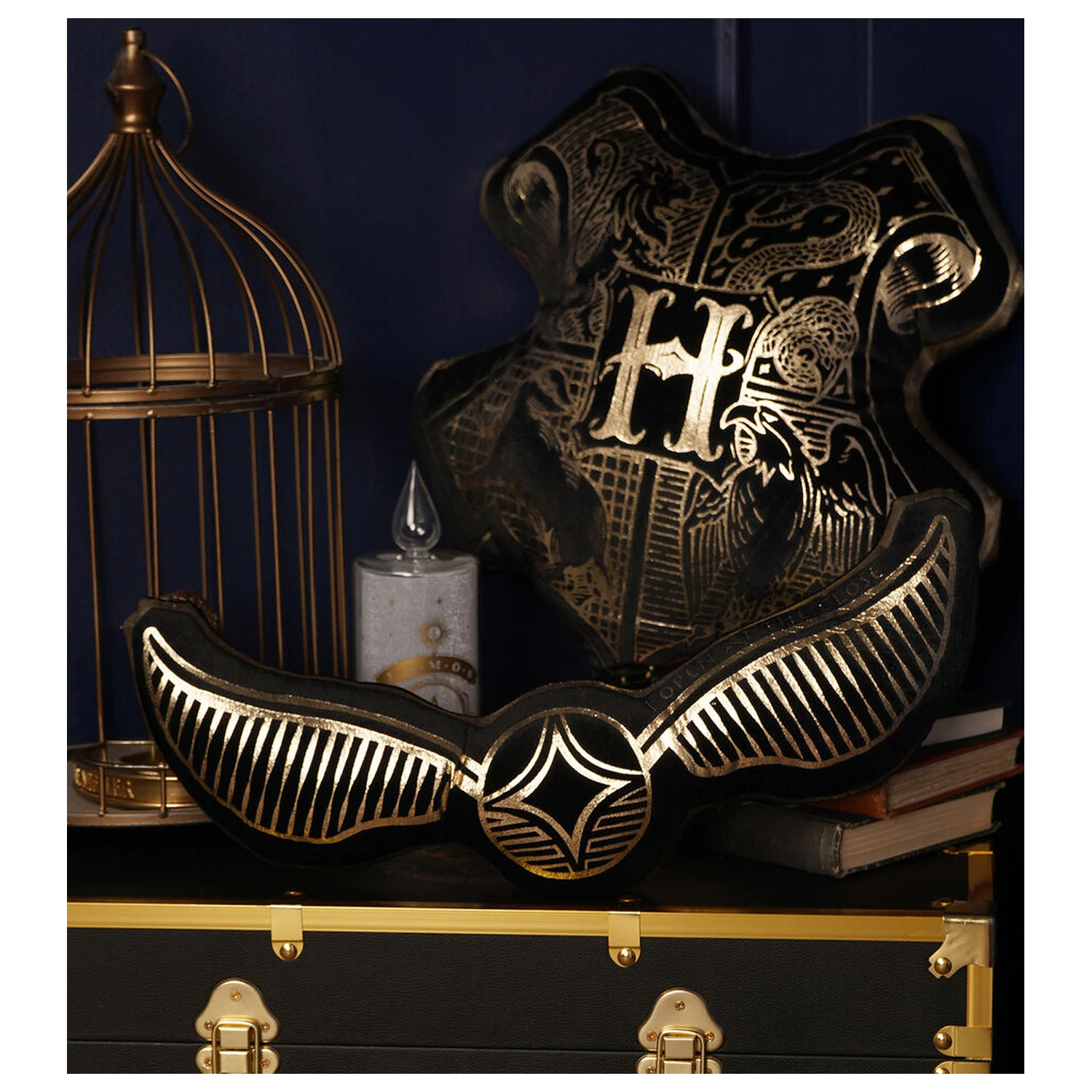 Harry Potter Hogwarts Crest baršunasti jastuk fotografija proizvoda