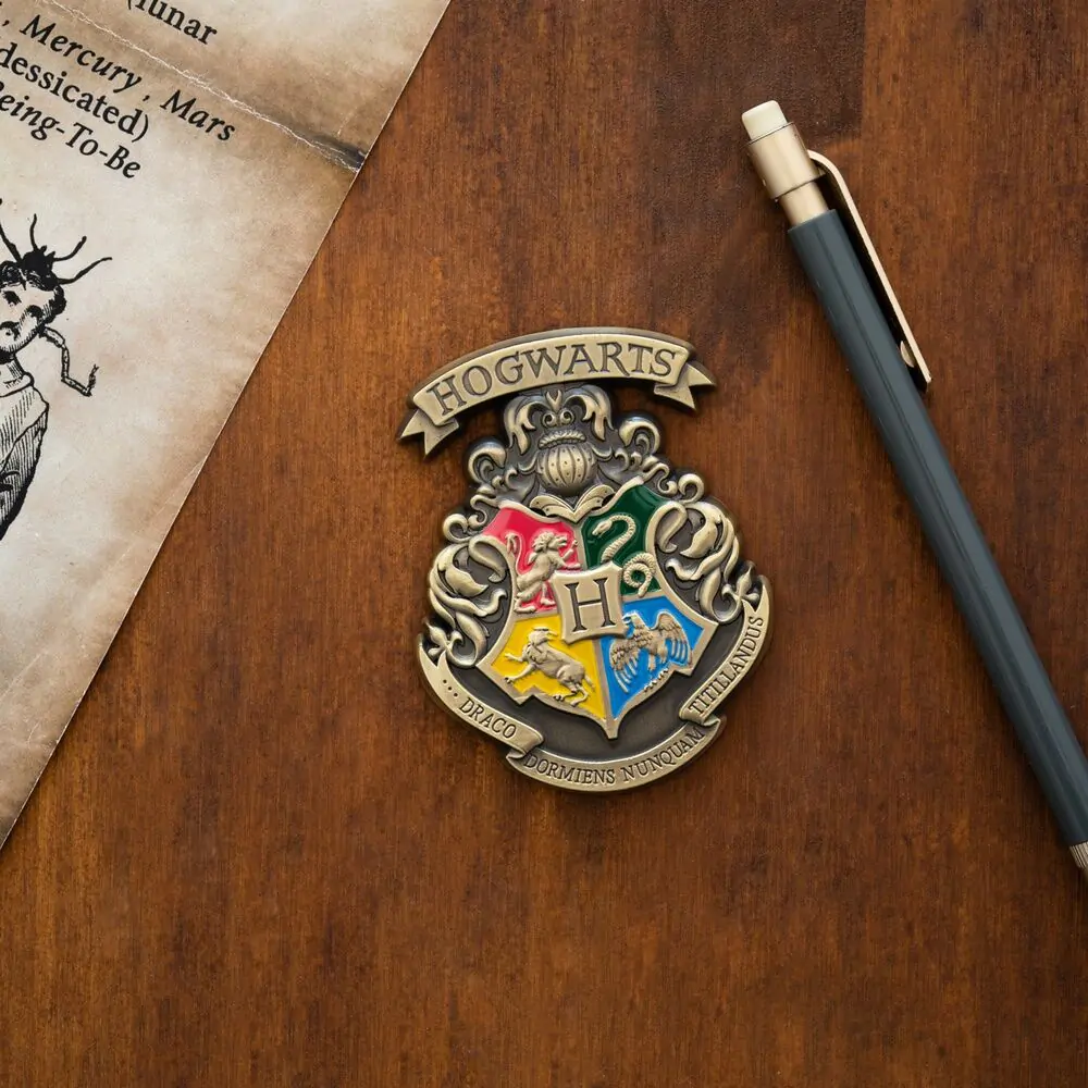 Harry Potter Hogwarts magnet fotografija proizvoda