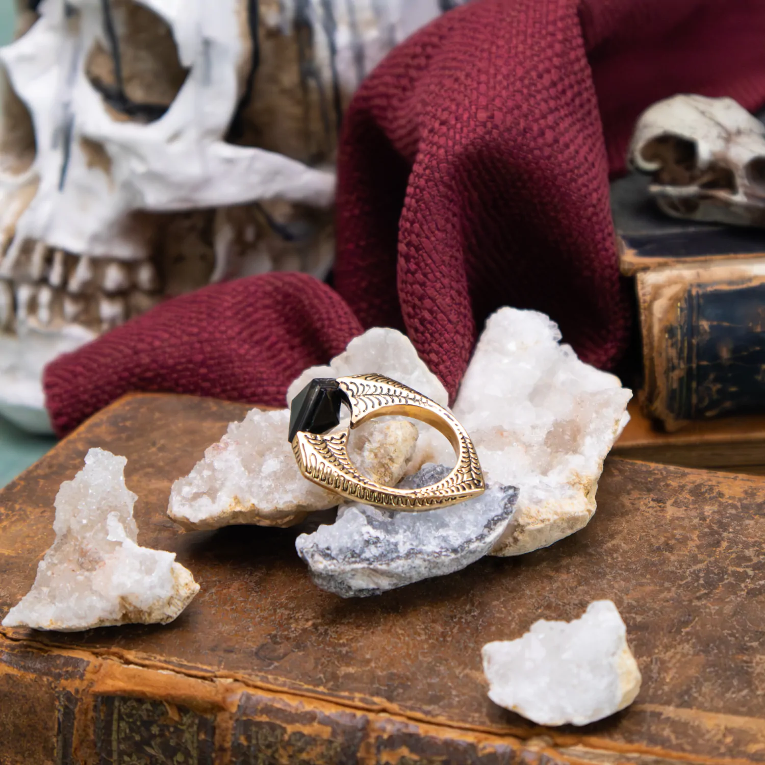 Harry Potter Replika 1/1 Prsten Horcruxa Lorda Voldemorta (pozlaćen) fotografija proizvoda