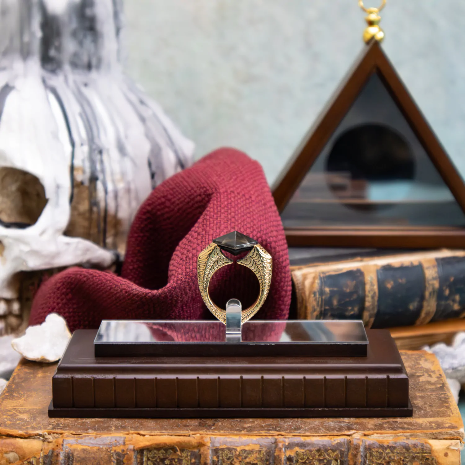 Harry Potter Replika 1/1 Prsten Horcruxa Lorda Voldemorta (pozlaćen) fotografija proizvoda
