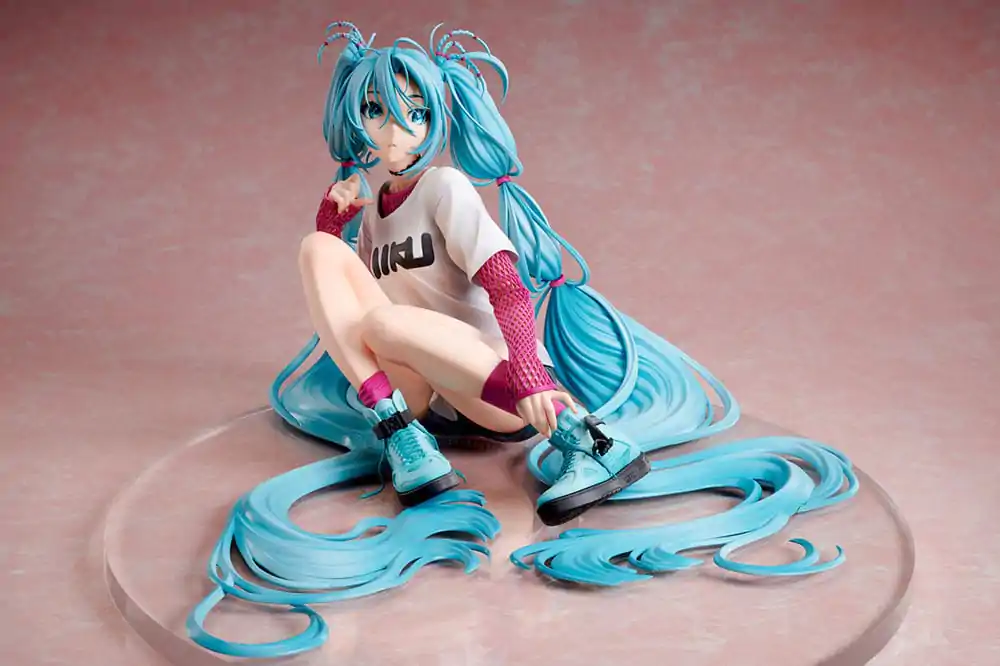 Hatsune Miku Kip 1/4 Yoneyama Mai The Latest Street Style 