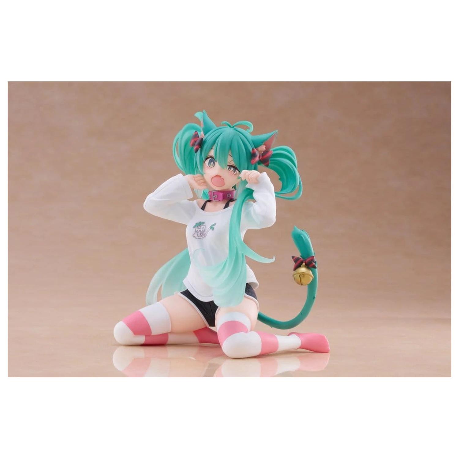 Hatsune Miku PVC Statua za stol slatka figura Hatsune Miku Cat Ear T-Shirt Ver. 13 cm fotografija proizvoda