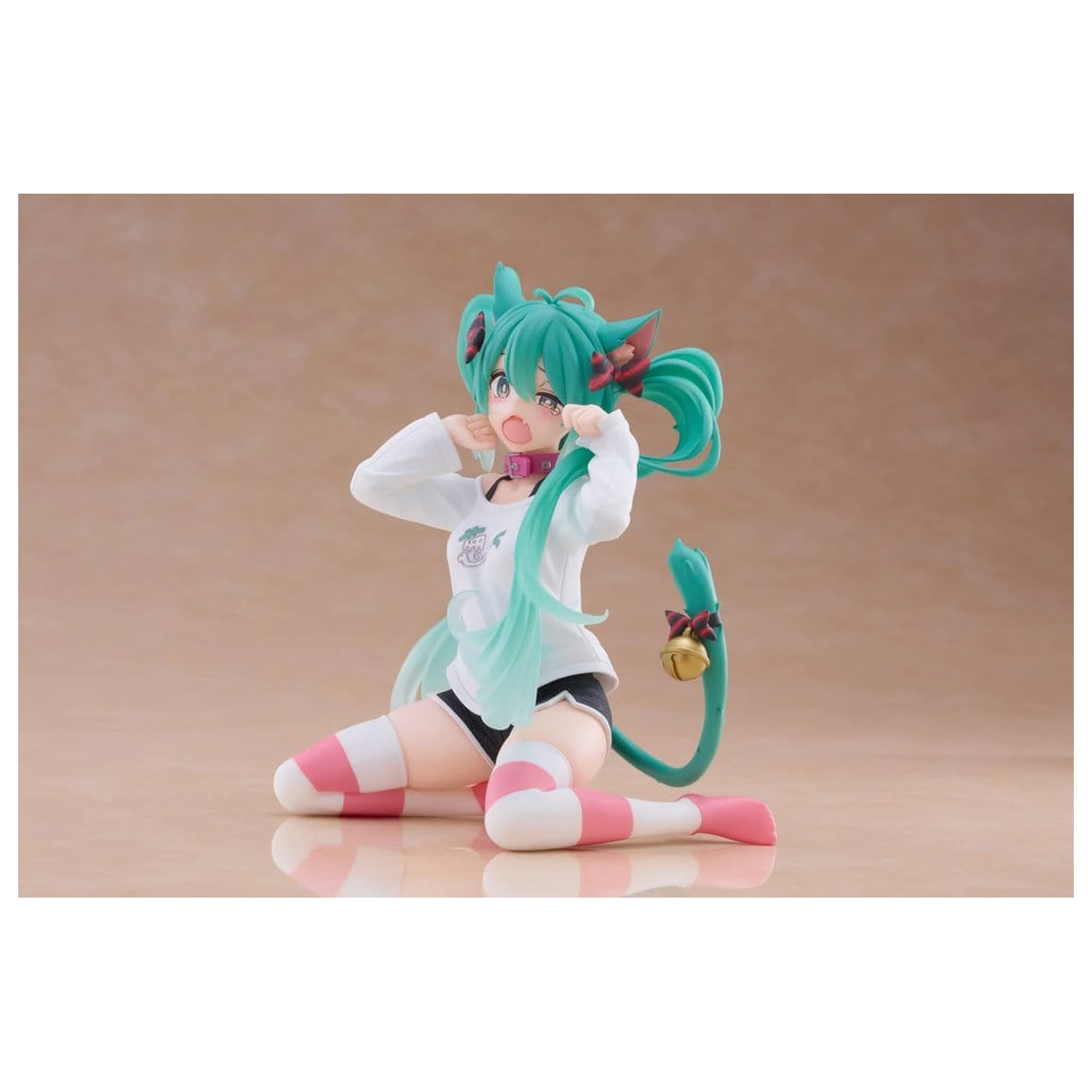 Hatsune Miku PVC Statua za stol slatka figura Hatsune Miku Cat Ear T-Shirt Ver. 13 cm fotografija proizvoda