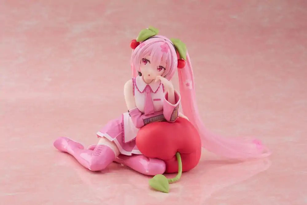 Hatsune Miku PVC Kip Stolni Slatka Figura Sakura Miku Jastučić od Višnje Ver. 13 cm fotografija proizvoda