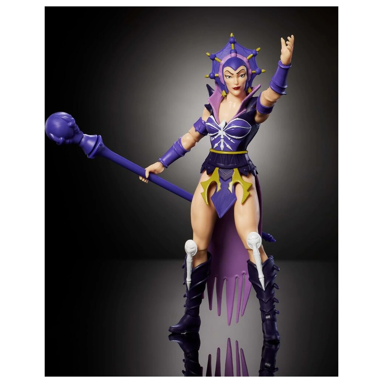 He-Man and the Masters of the Universe Evil-Lyn figura fotografija proizvoda