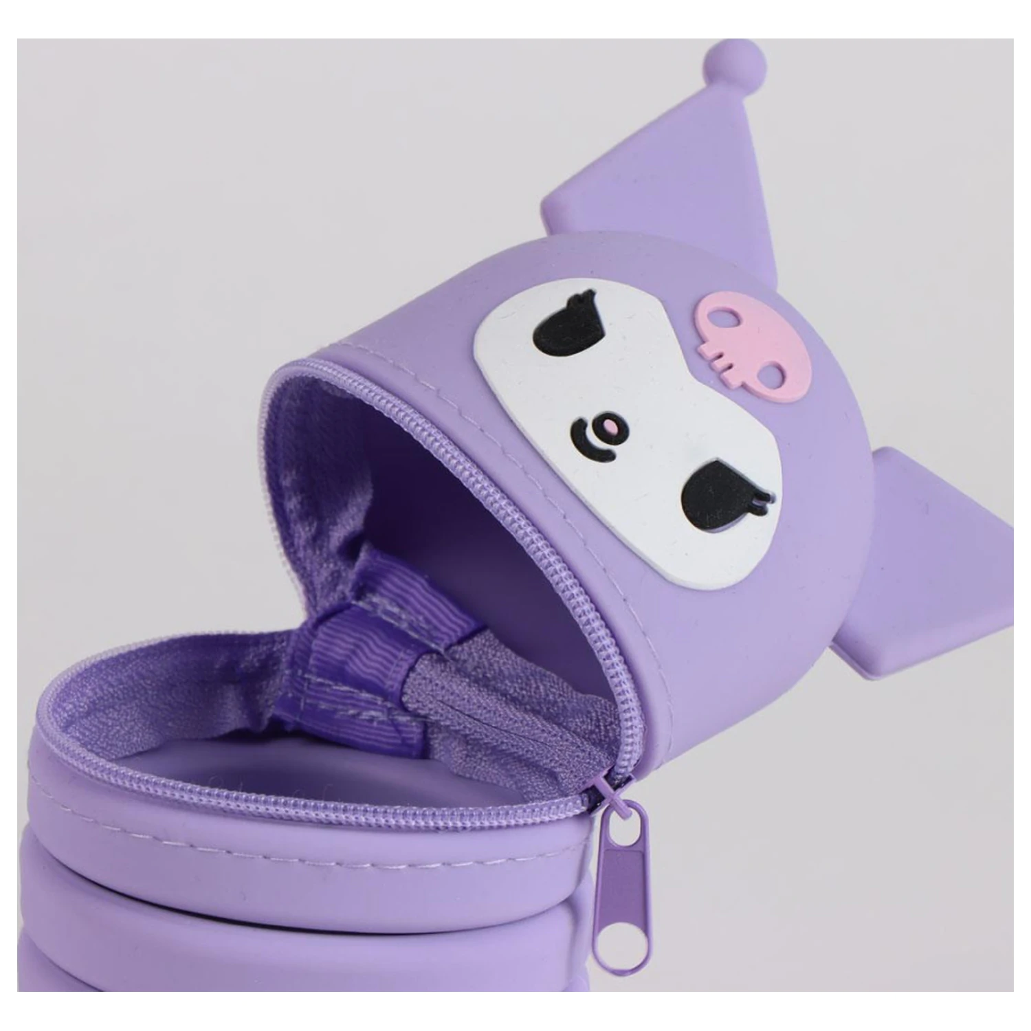 Hello Kitty Kuromi 3D pernica 20 cm fotografija proizvoda