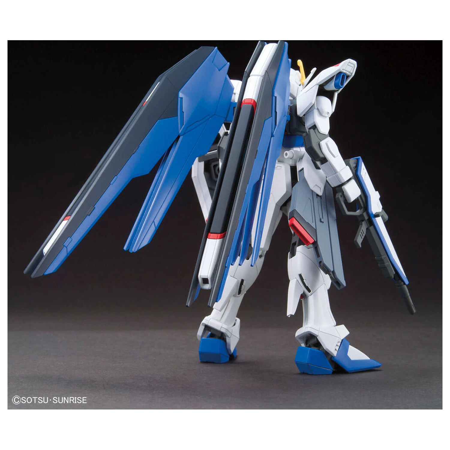 Komplet modela HGCE 1/144 Freedom Gundam fotografija proizvoda