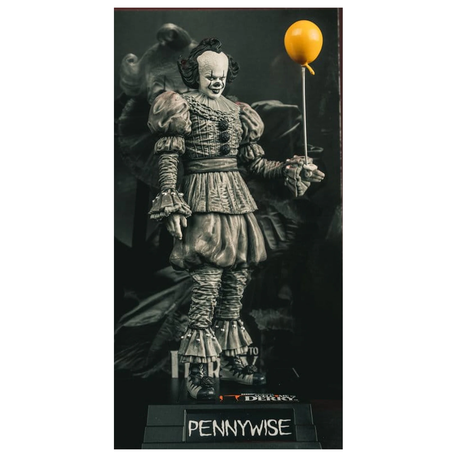 It Welcome to Derry Movie Maniacs Figura Pennywise (Black & White) 16 cm fotografija proizvoda