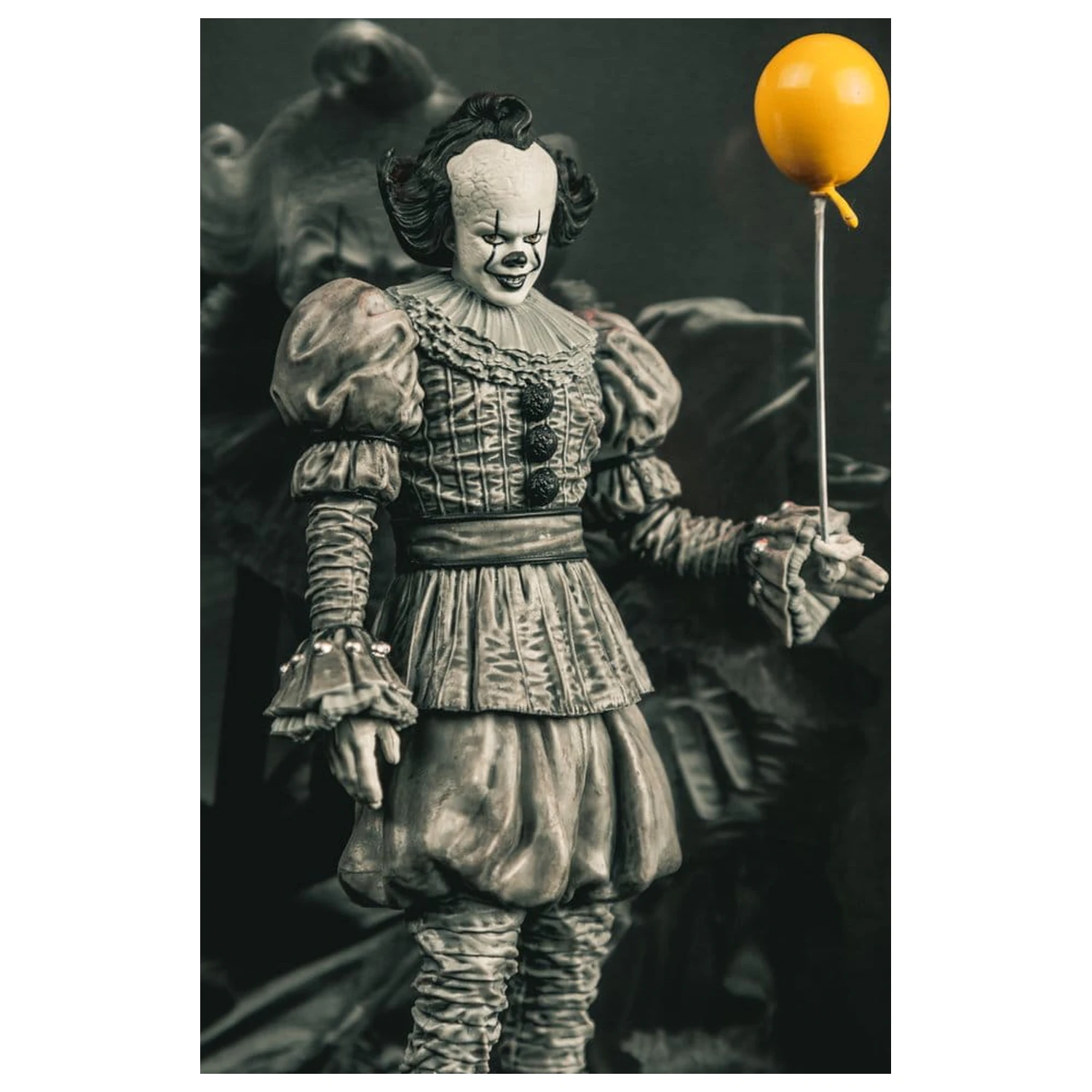 It Welcome to Derry Movie Maniacs Figura Pennywise (Black & White) 16 cm fotografija proizvoda