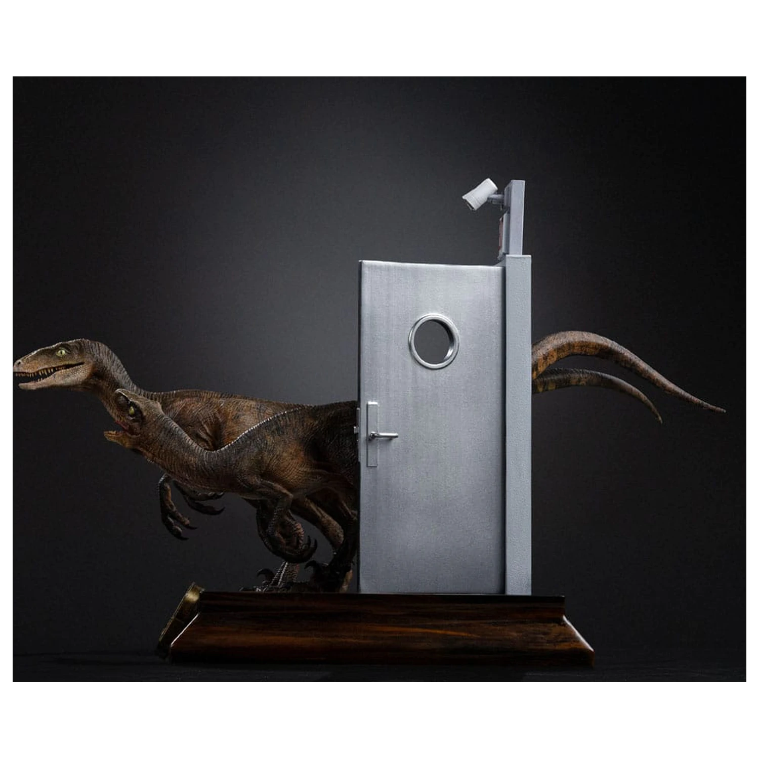 Jurassic Park Art Scale Statua 1/10 Raptors at the Kitchen's Door 28 cm fotografija proizvoda