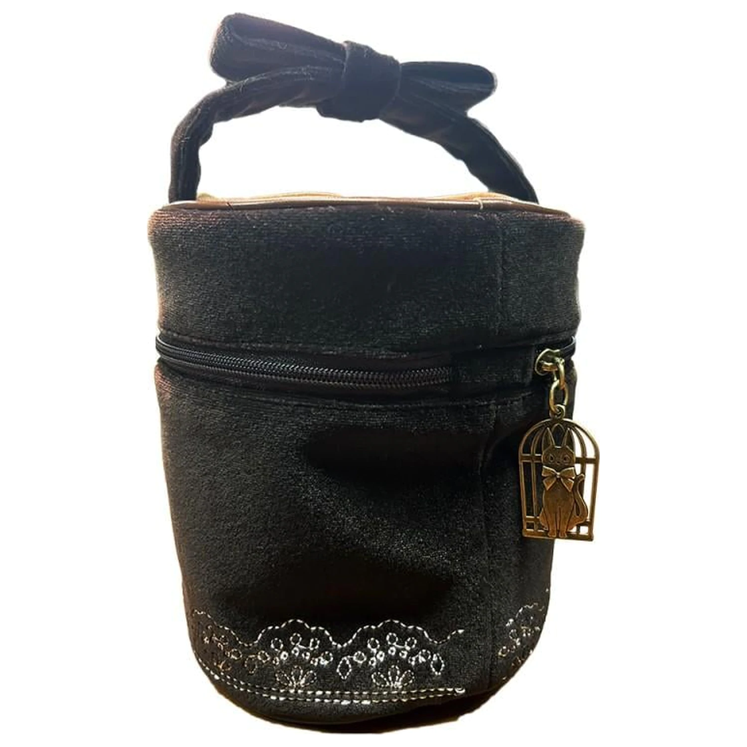 Kiki's Delivery Service Chocolate Cake Toiletry Bag fotografija proizvoda