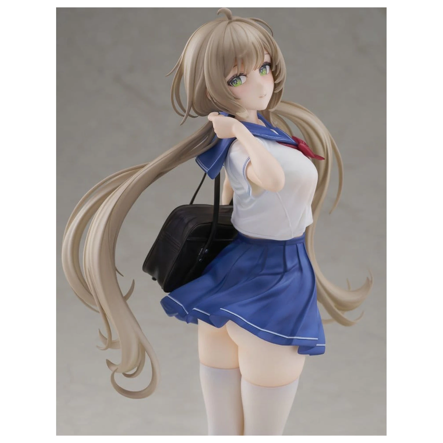 KoiKoi Sakura PVC figura 1/6 Momoko Uniform Ver. 27 cm fotografija proizvoda