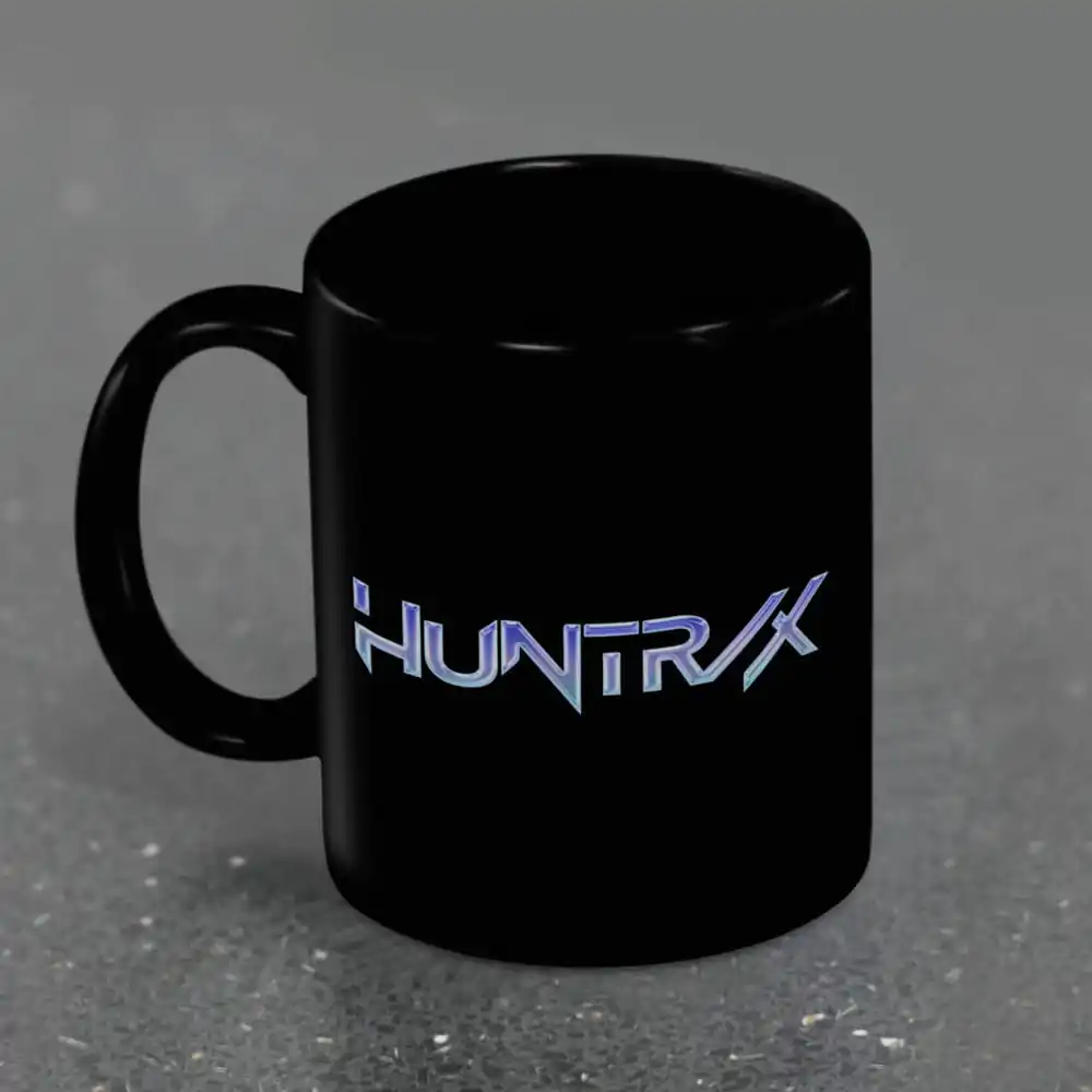 KPop Demon Hunters šalica Huntrix Logo fotografija proizvoda
