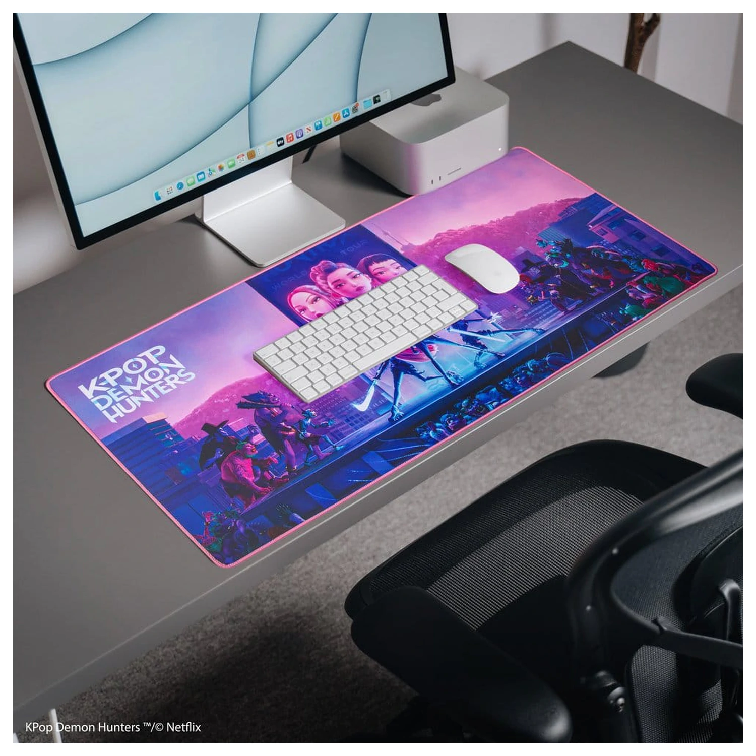 KPop Demon Hunters Podloga za stol Takedown XL fotografija proizvoda