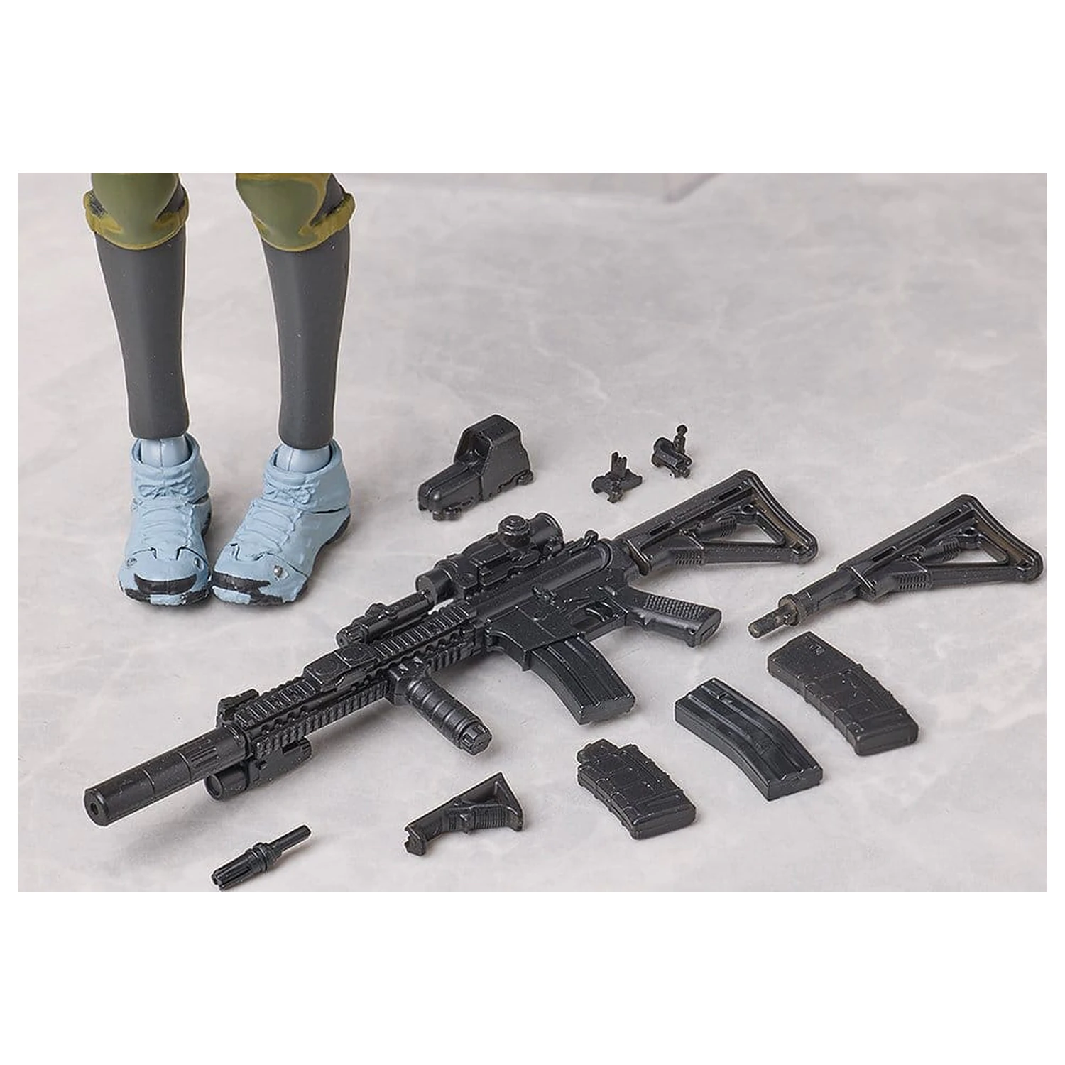 Little Armory figma Akcijska figura Miyo Asato: Summer Uniform ver. 1.5 13 cm fotografija proizvoda